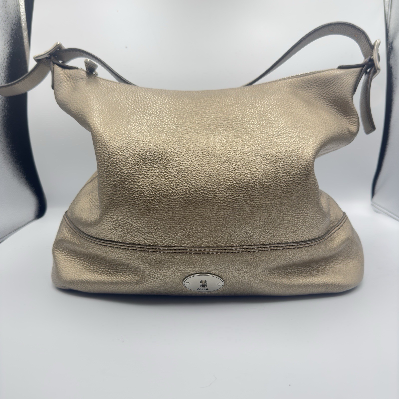 Vintage Y2K Fossil Marlow Metallic pebbled leather HoboShoulder Bag keyhole logo Vintage Y2K Fossil Marlow Metallic pebbled leather HoboShoulder Bag keyhole logo