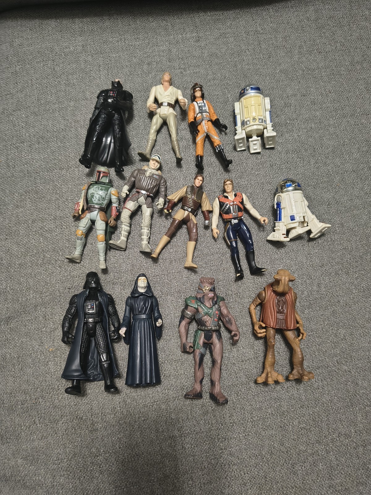 Vintage Star Wars Kenner Action Figures Lot – 13 Pieces (1990s) Vintage Star Wars Kenner Action Figures Lot – 13 Pieces (1990s)