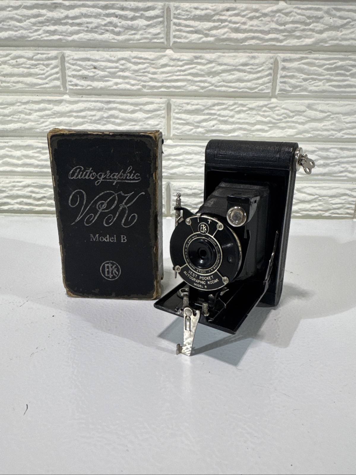 Vintage Eastman Kodak Vest Pocket Autographic Model B Camera With Box 1925-1935