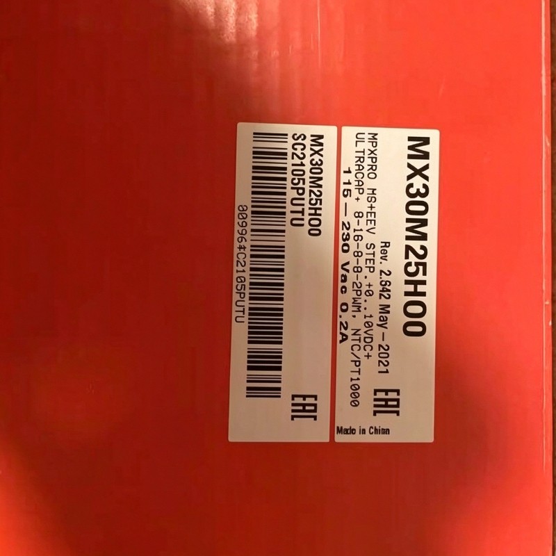 1PC NEW CAREL MX30M25HO0 Controller 1PC NEW CAREL MX30M25HO0 Controller