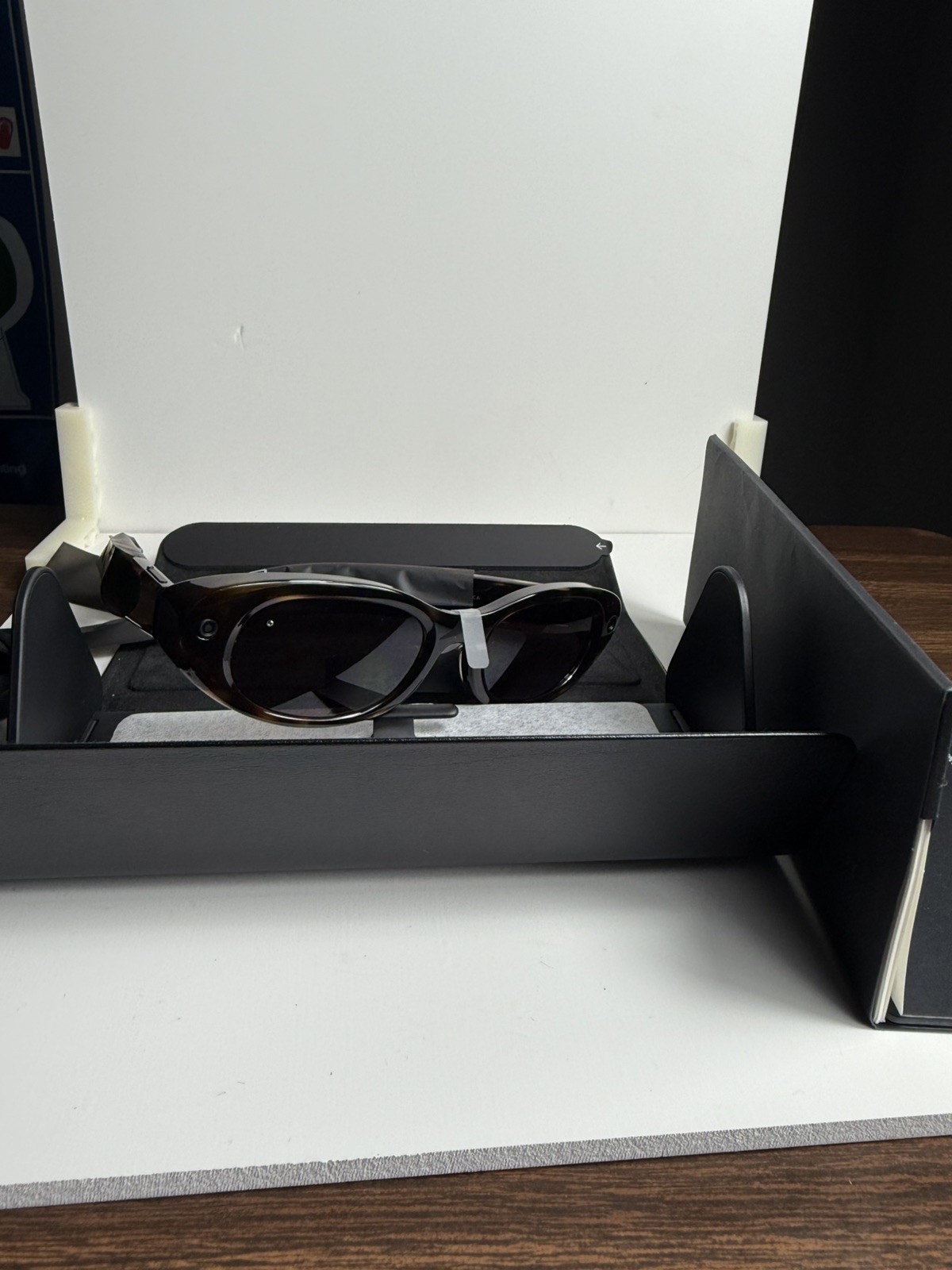 Meta Starfire Kylie Edition sunglasses Dark Tortoise Chocolate (READ PLEASE) Meta Starfire Kylie Edition sunglasses Dark Tortoise Chocolate (READ PLEASE)