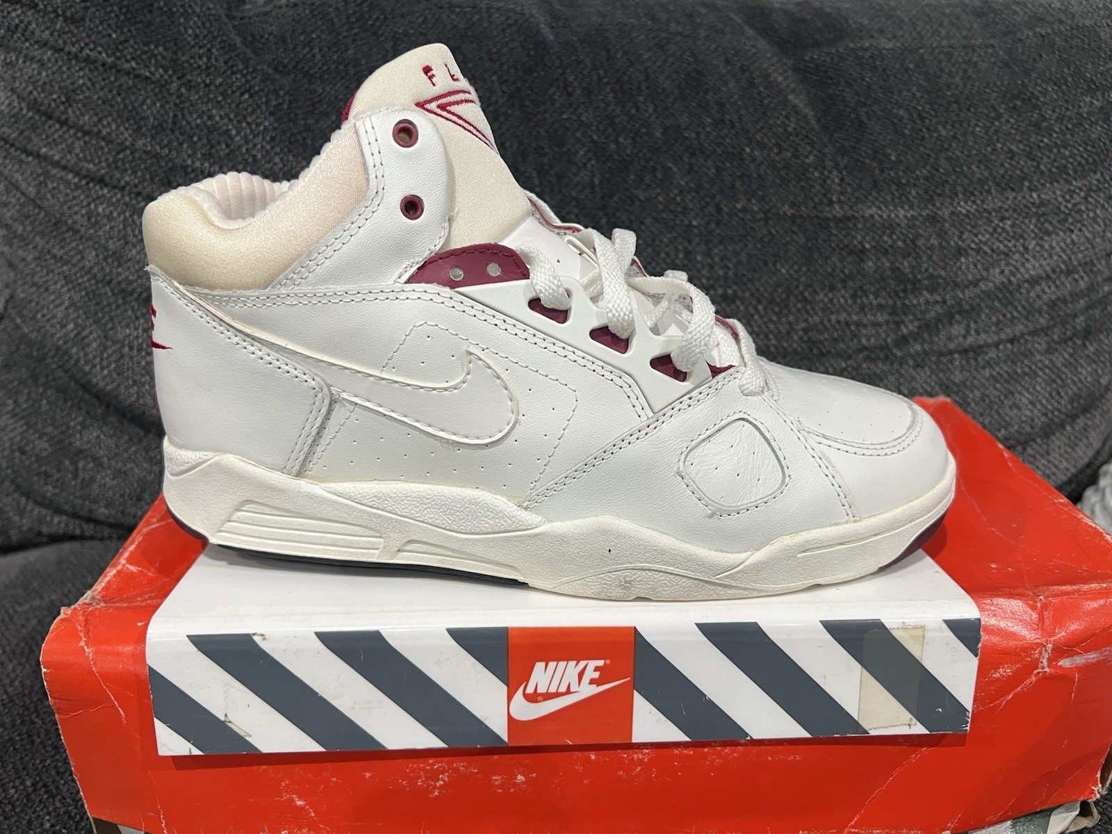 Vintage 1991 OG Nike Air Sabre Flight 🔥Mens Size 8 90s White Maroon Pippen Vintage 1991 OG Nike Air Sabre Flight 🔥Mens Size 8 90s White Maroon Pippen