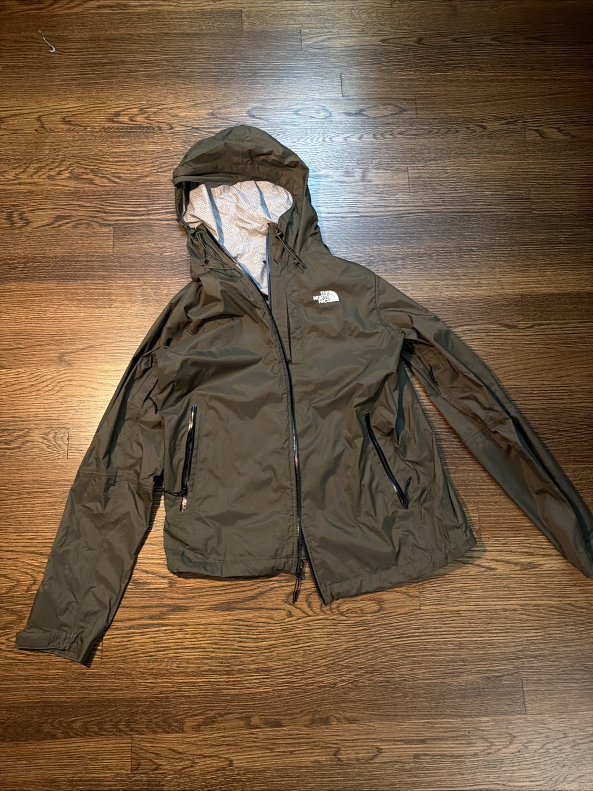 North Face Rain Jacket Green Men’s Medium North Face Rain Jacket Green Men’s Medium