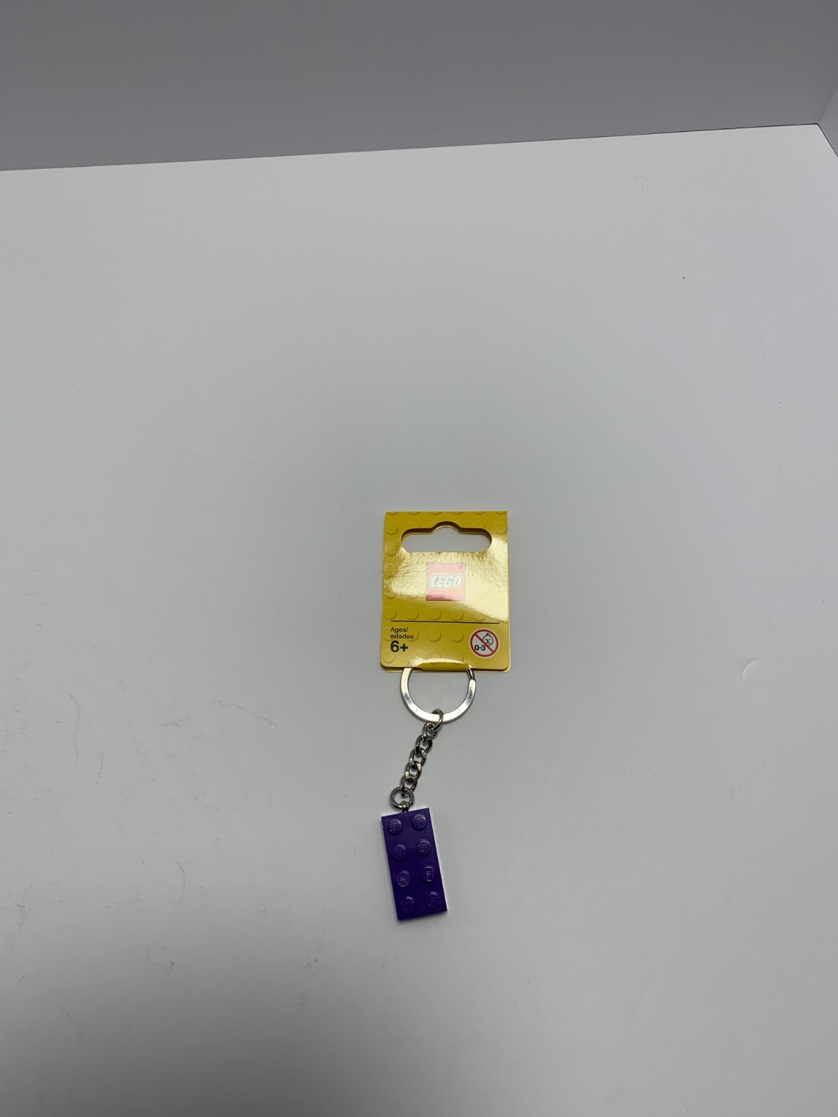 LEGO 853379 Purple Brick Key Chain-Brand New LEGO 853379 Purple Brick Key Chain-Brand New