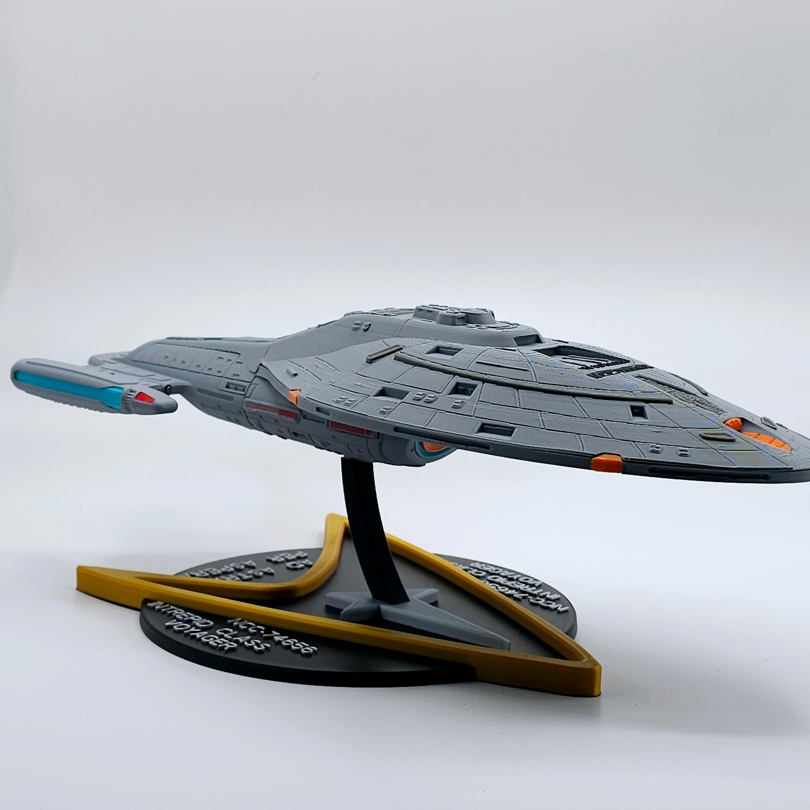 Star Trek USS Voyager NCC-74656 14\ Star Trek USS Voyager NCC-74656 14\