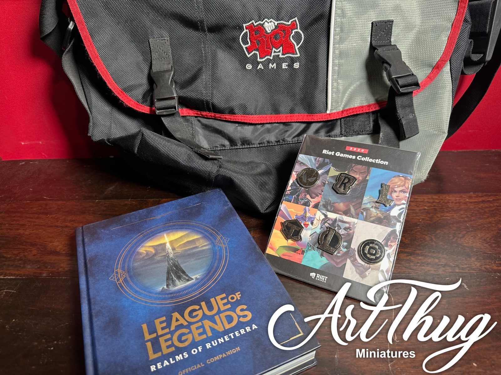 Riot Games Collector Lot – Original Logo Messenger Bag, 2020 Pin Set & LOL Book