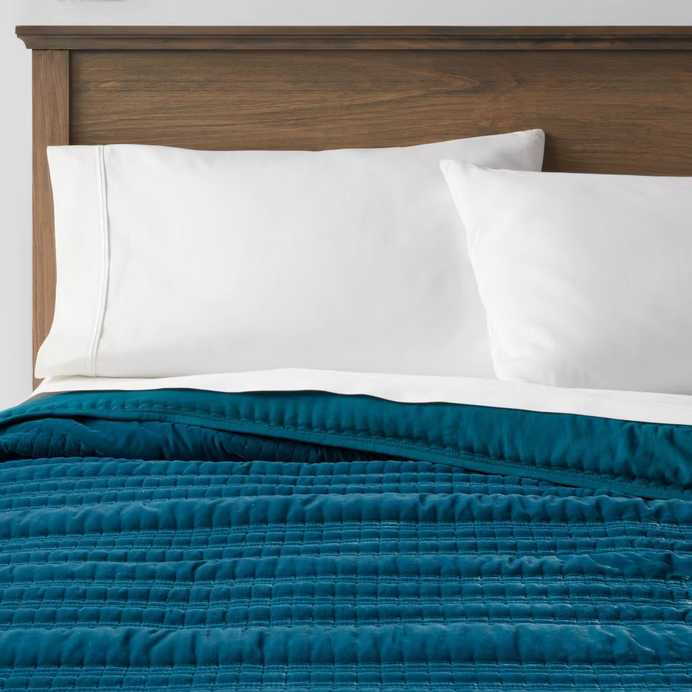 Full/Queen Lofty Velvet Quilt Dark Teal Blue - Threshold: Machine