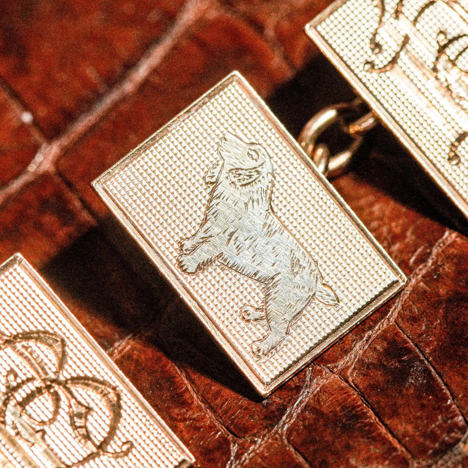 Stunning High Quality 9k Solid Gold Engine Turned Antique English Cufflinks