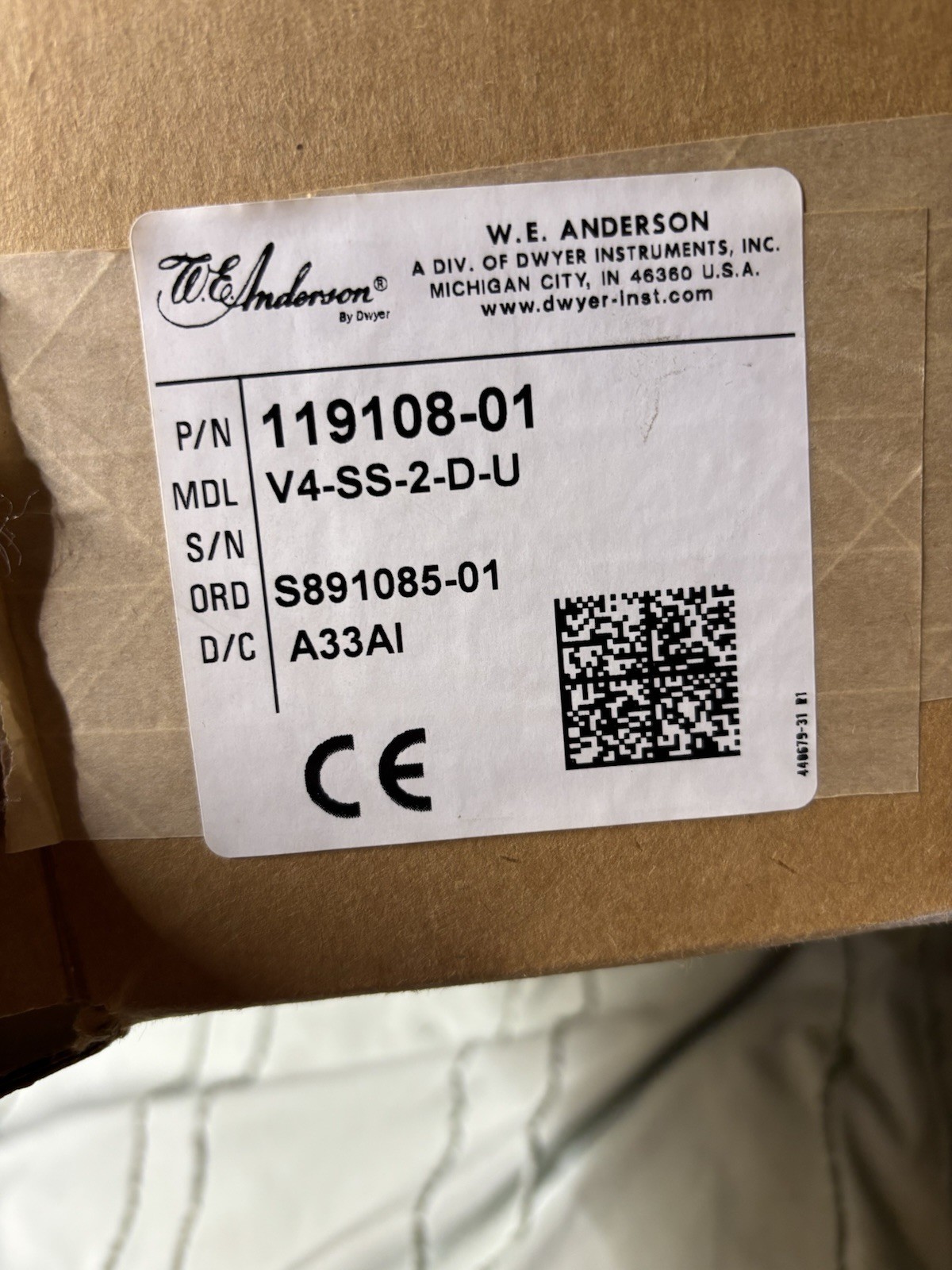 Dwyer / W.E. Anderson FLOTECT V4-SS-2-D-U Flow Switch, 125/250 VAC, NEW
