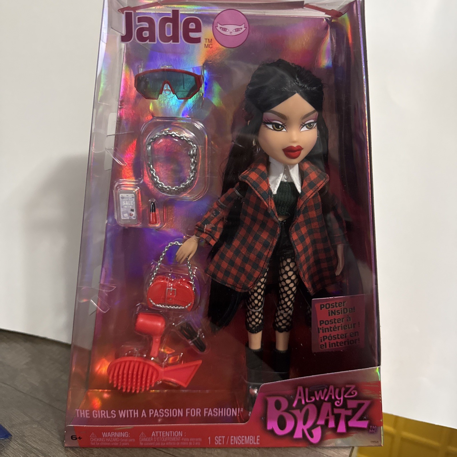 Alwayz Bratz Jade Fashion Doll with 10 Accessories and Poster NIB Alwayz Bratz Jade Fashion Doll with 10 Accessories and Poster NIB