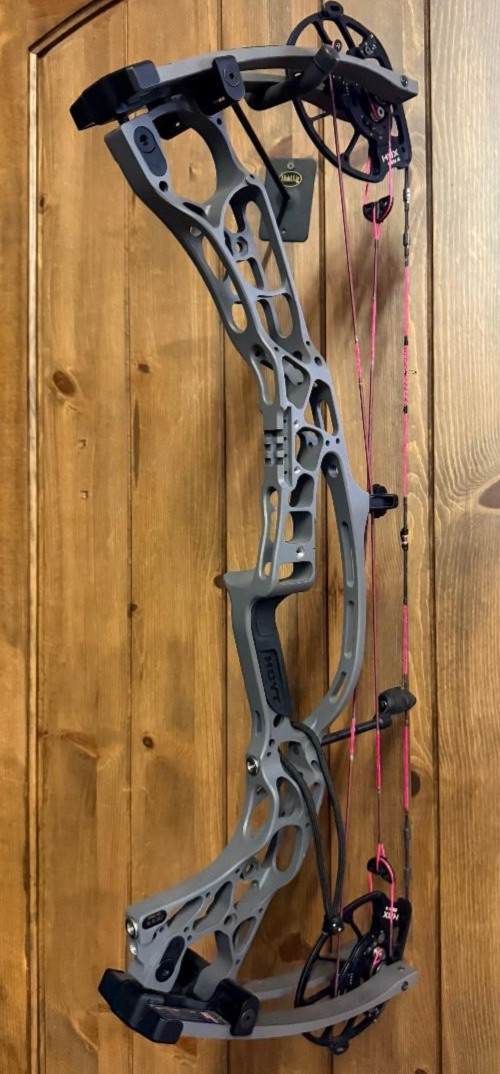 Very Nice HOYT ALPHA AX-2 29 LH Tombstone Bow w/ GAS Strings AX 2  29.25-30\