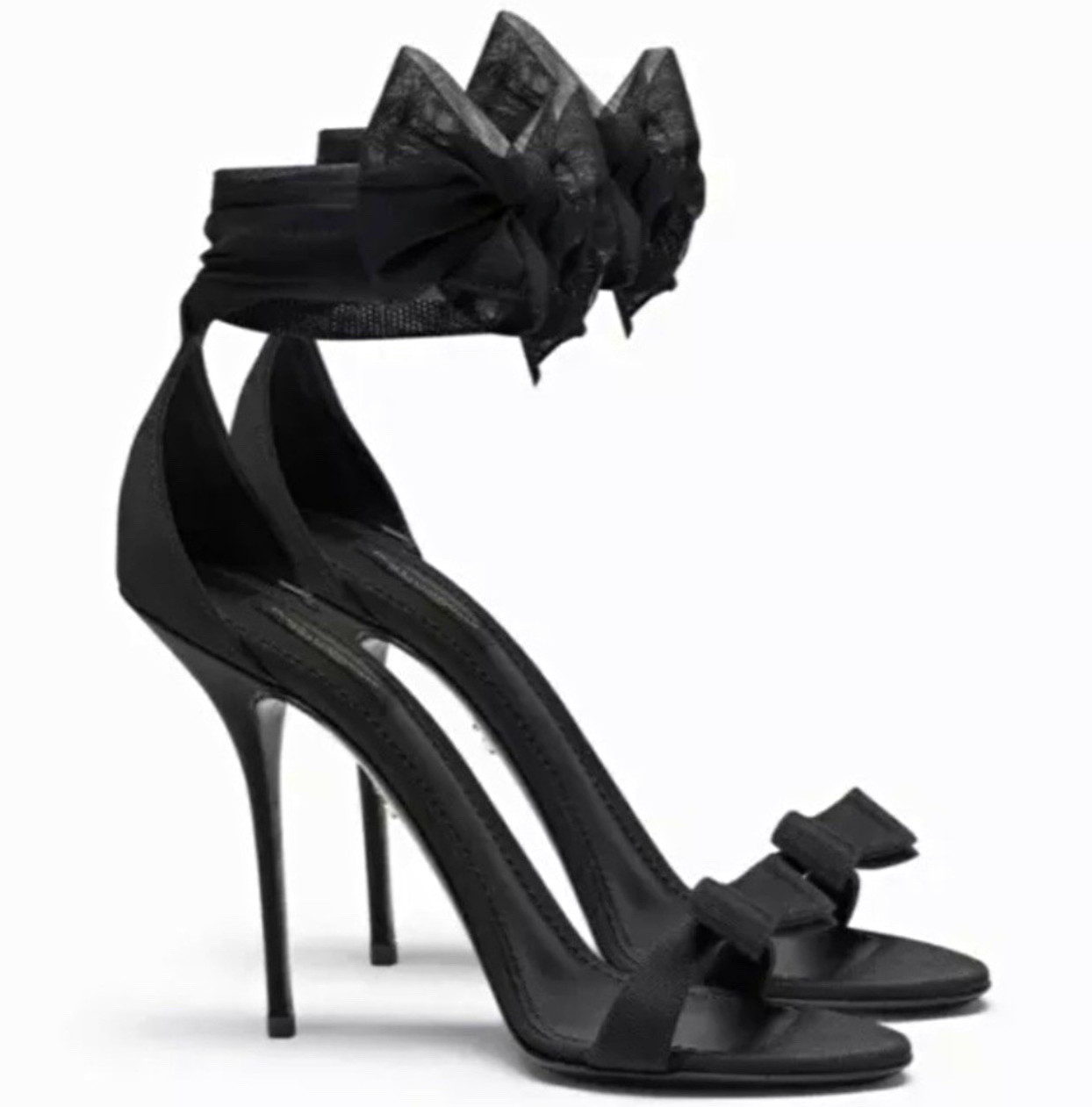 Dolce & Gabbana Black Textile Strappy Open Toe Bow Ankle Strap Heel 37.5 Dolce & Gabbana Black Textile Strappy Open Toe Bow Ankle Strap Heel 37.5