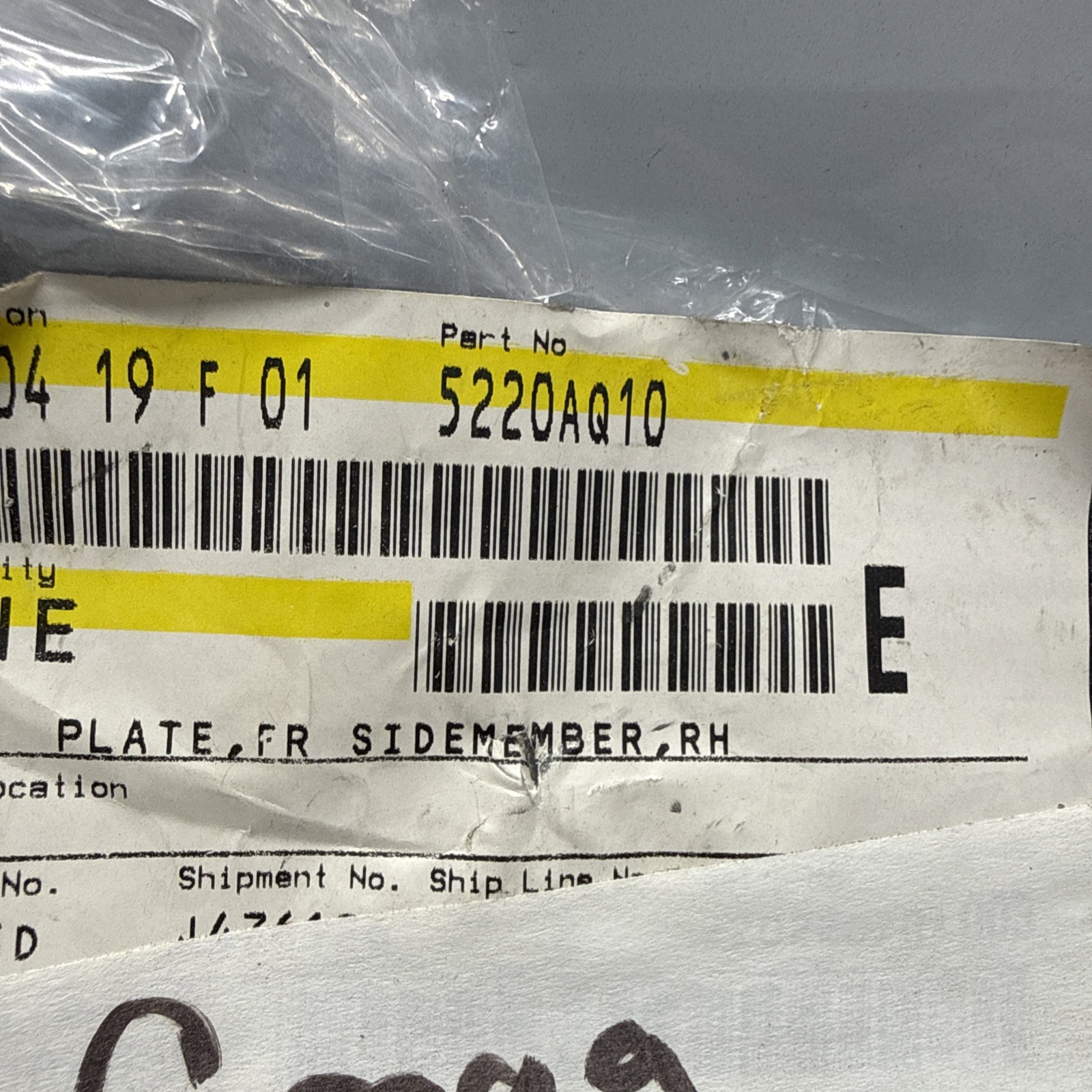 GENUINE MITSUBISHI OEM FRONT PLATE P/N 5220AQ10 BRAND NEW