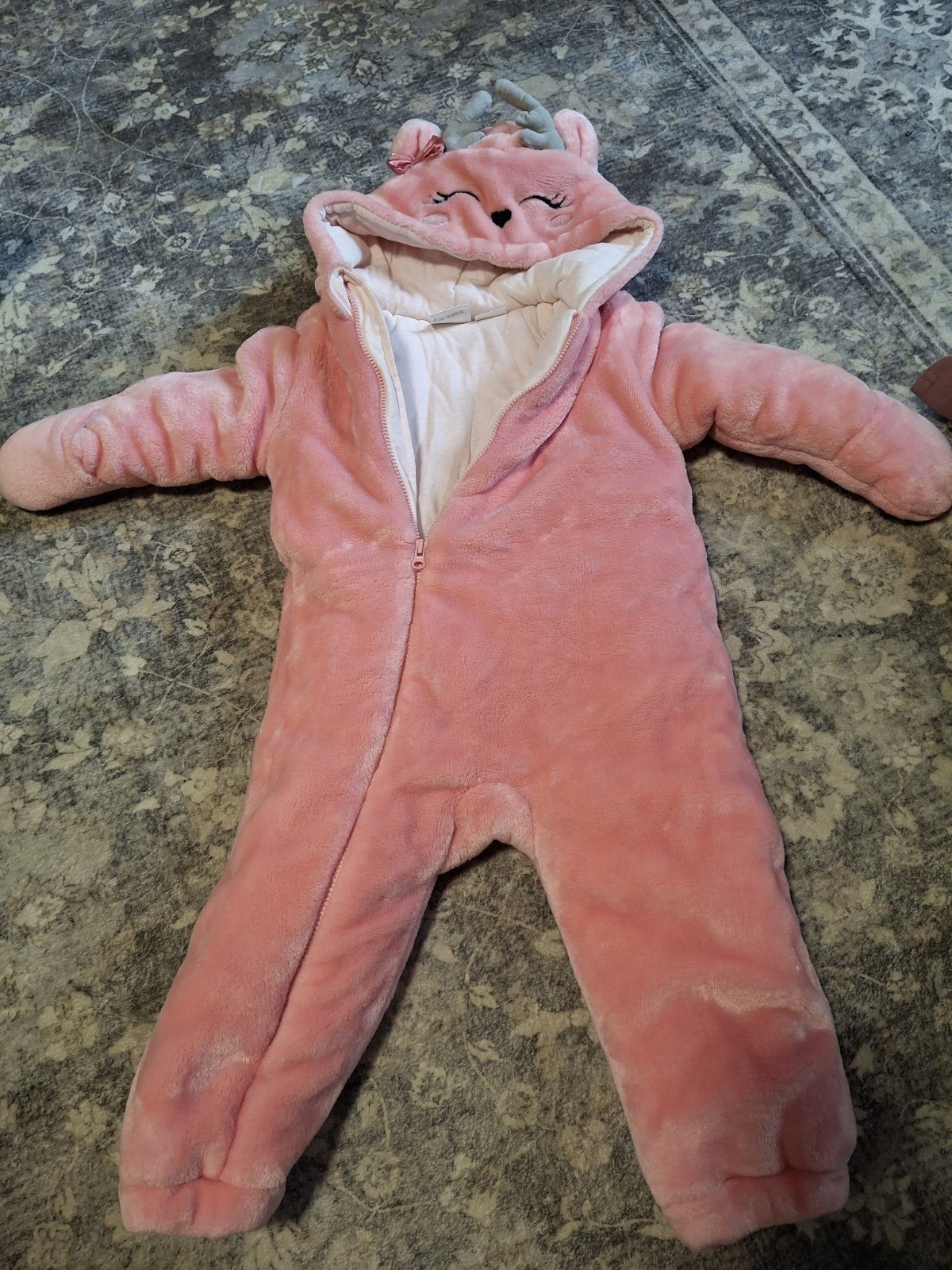 9-12 Month Pink Baby Snowsuit with Hood Fleece Lining 9-12 Month Pink Baby Snowsuit with Hood Fleece Lining