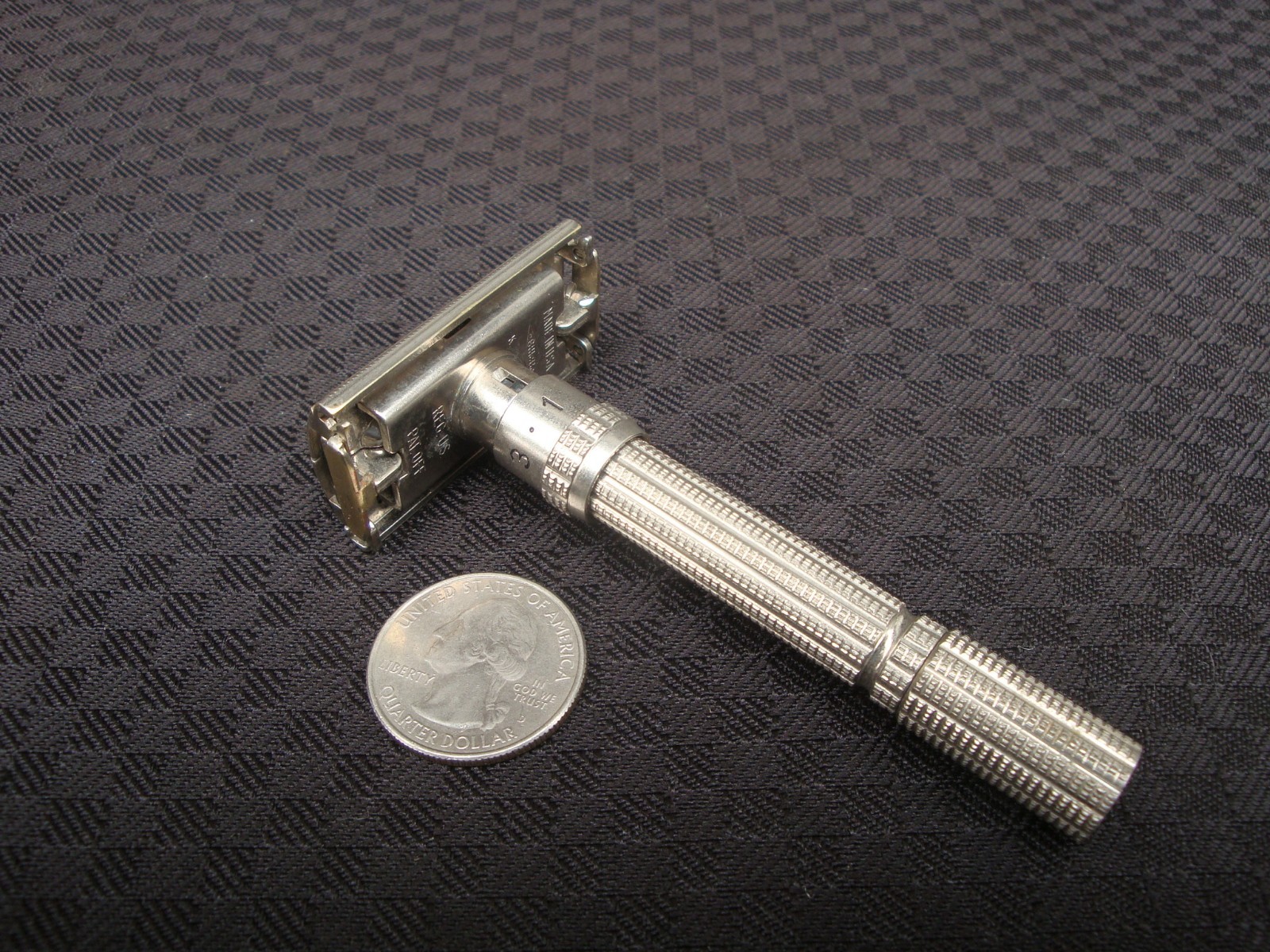 Vintage Gillette Slim Adjustable Double Edge Safety Razor 1965 Vintage Gillette Slim Adjustable Double Edge Safety Razor 1965