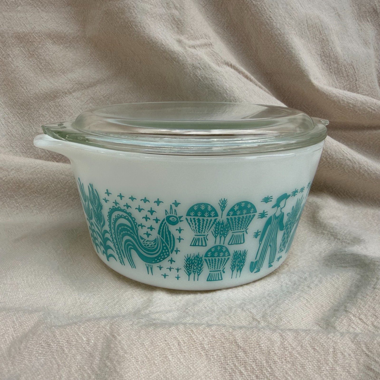 Vtg Pyrex Amish Butterprint 473 1 QT Casserole Dish Turq on White UNUSED Vtg Pyrex Amish Butterprint 473 1 QT Casserole Dish Turq on White UNUSED