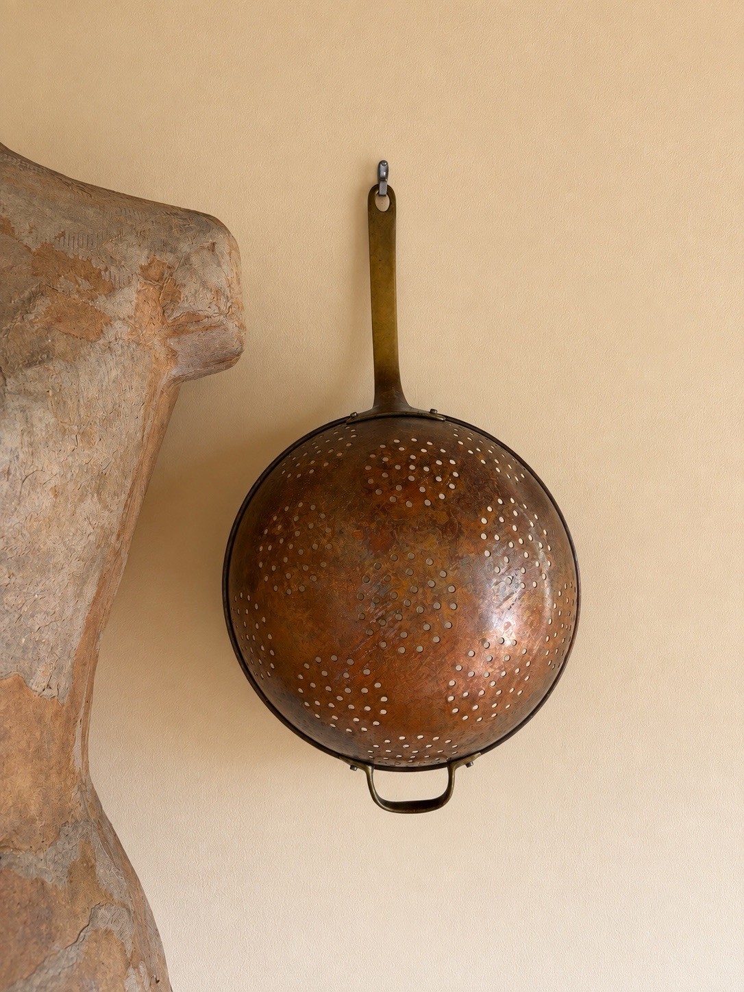 1940s-50’s Vintage Copper & Brass Long Handle Colander Primitive Kitchen Decor 1940s-50’s Vintage Copper & Brass Long Handle Colander Primitive Kitchen Decor