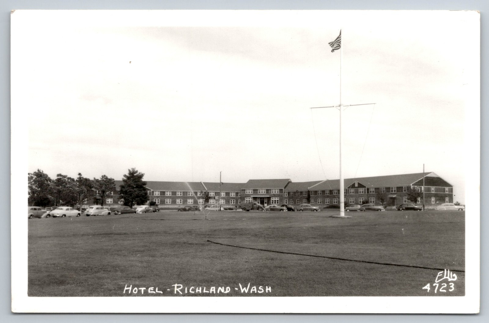 Richland Washington State RPPC 1940\'s Hotel View Vintage Photo Postcard WA Richland Washington State RPPC 1940\'s Hotel View Vintage Photo Postcard WA