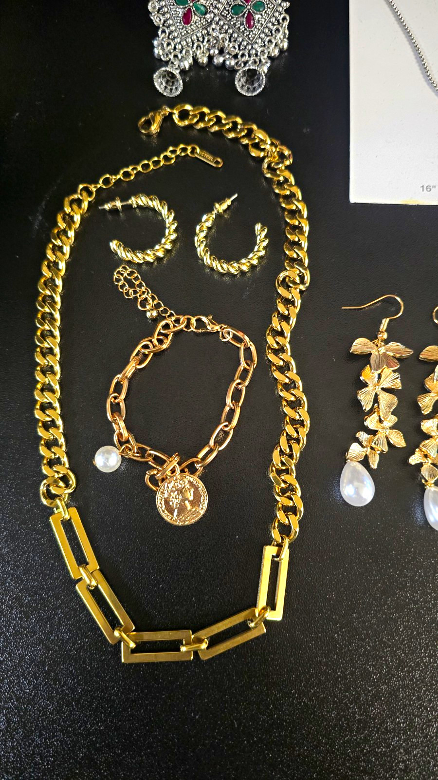 APT. 9 Time and Tru D\'Bello Women’s Fashion Jewelry Mixed Lot 8 pc APT. 9 Time and Tru D\'Bello Women’s Fashion Jewelry Mixed Lot 8 pc