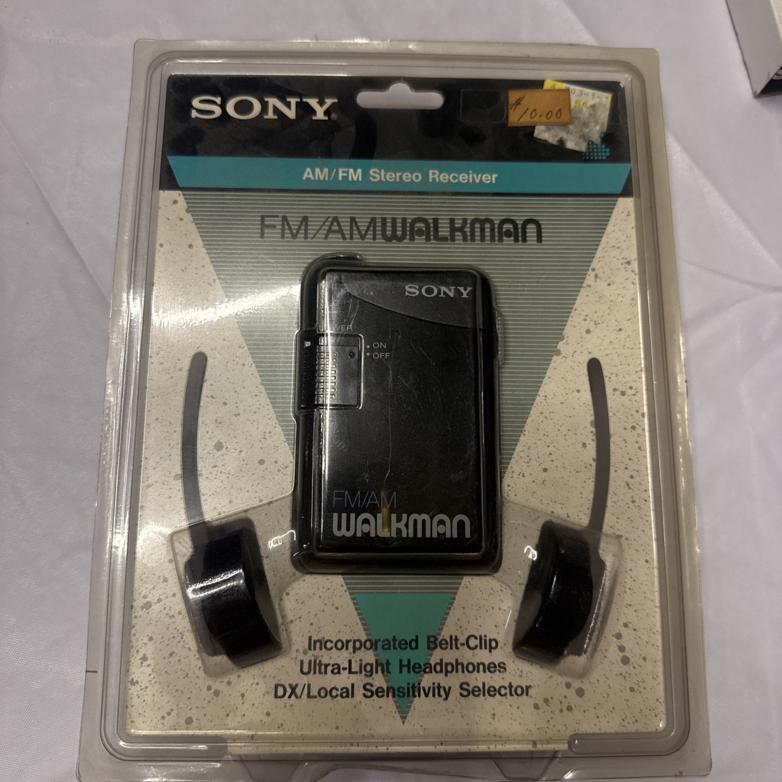 SONY WALKMAN SRF-29 Vintage Stereo Receiver FM AM RADIO - NOS New In package SONY WALKMAN SRF-29 Vintage Stereo Receiver FM AM RADIO - NOS New In package