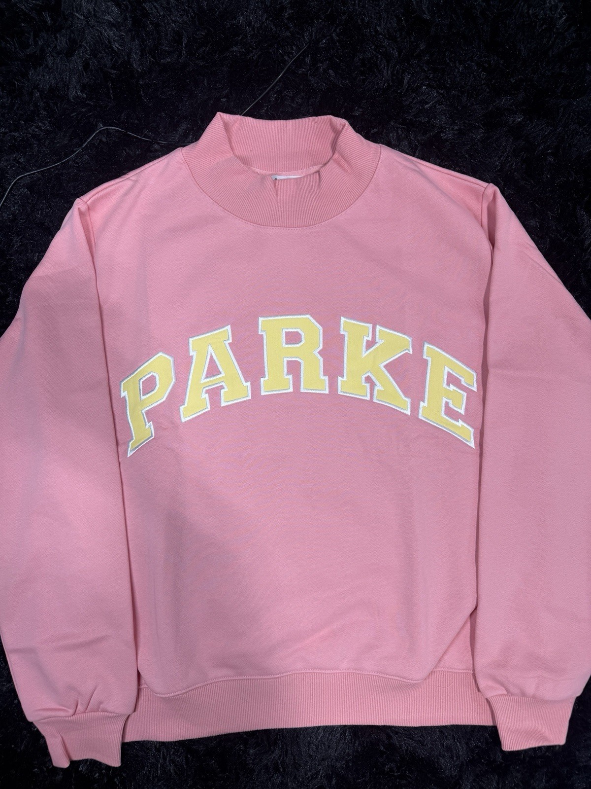 Parke Women’s Varsity Mockneck Sweatshirt Conch + Peel in S/M Parke Women’s Varsity Mockneck Sweatshirt Conch + Peel in S/M