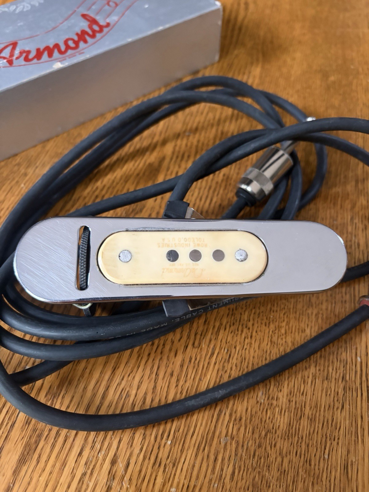 Vintage 50’s Or 60’s DeArmond RHC-B Acoustic Guitar Soundhole Pickup