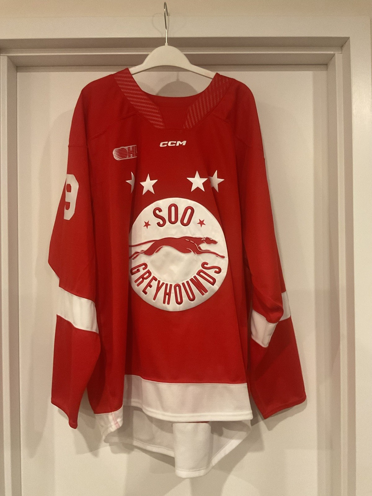 CCM OHL SAULT STE MARIE GREYHOUNDS JOE THORNTON JERSEY - SIZE XL - NEW MINT CCM OHL SAULT STE MARIE GREYHOUNDS JOE THORNTON JERSEY - SIZE XL - NEW MINT