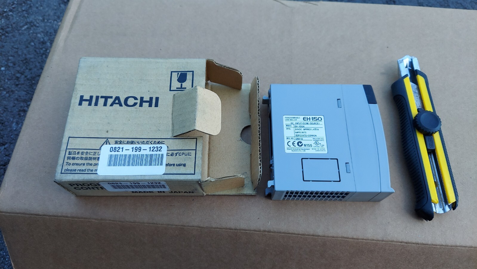 New Hitachi EH-XD64 EH-150 DC Input 24VDC 64 points 32 points/common