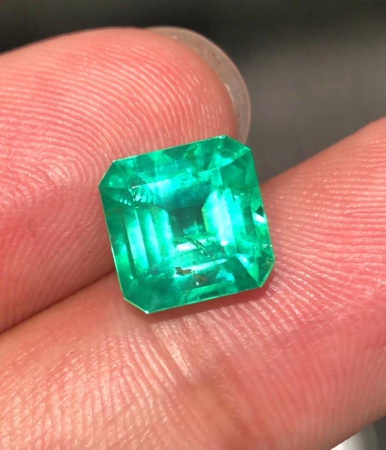 GRS Certified Natural Emerald Loose Gemstone From Brazil Mines 3.66 Carats