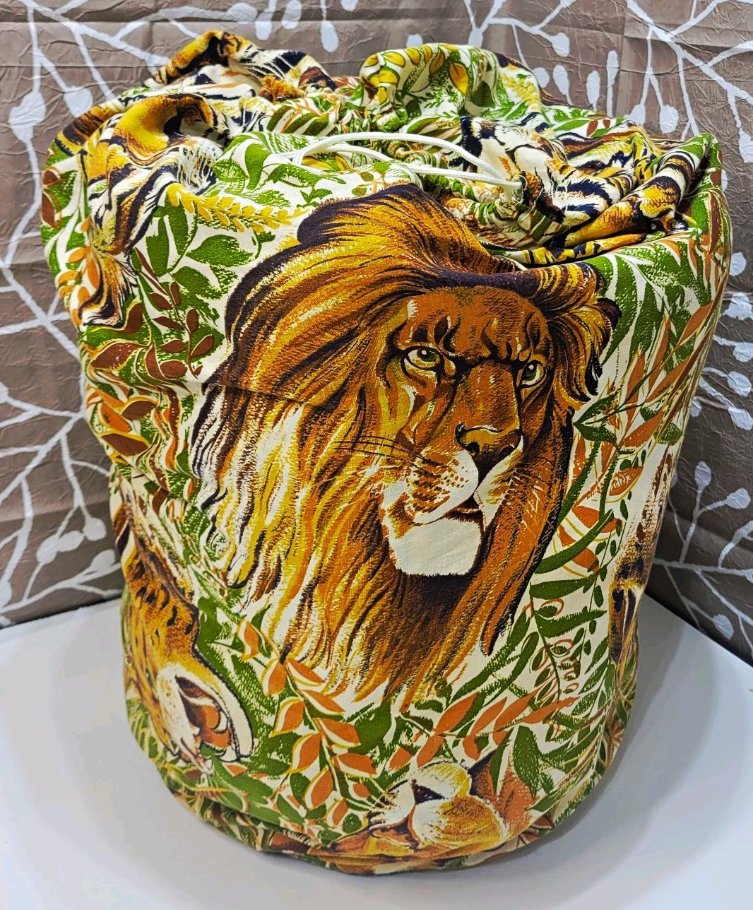 Vintage 1970s Safari Sleeping Bag Lion Tiger Zebra Jungle Print w/ Storage Sack Vintage 1970s Safari Sleeping Bag Lion Tiger Zebra Jungle Print w/ Storage Sack