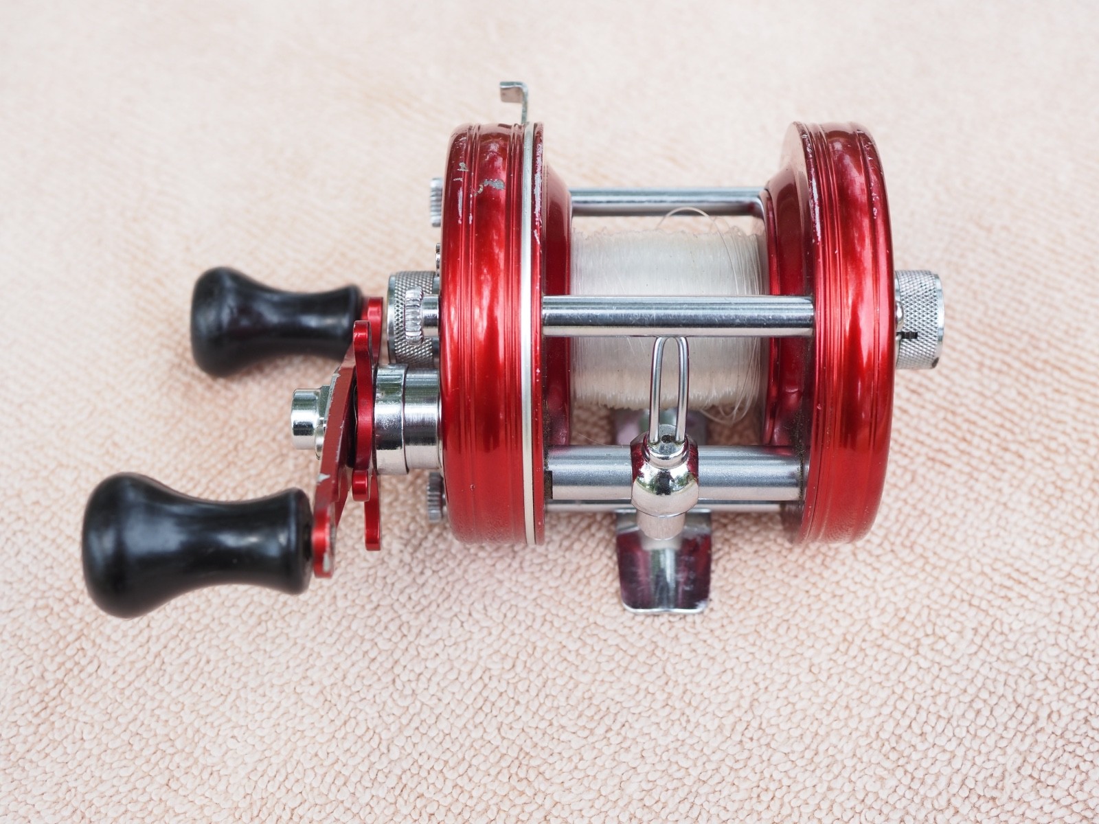Vintage Abu Garcia Ambassadeur 5000 Red Fishing Reel very clean