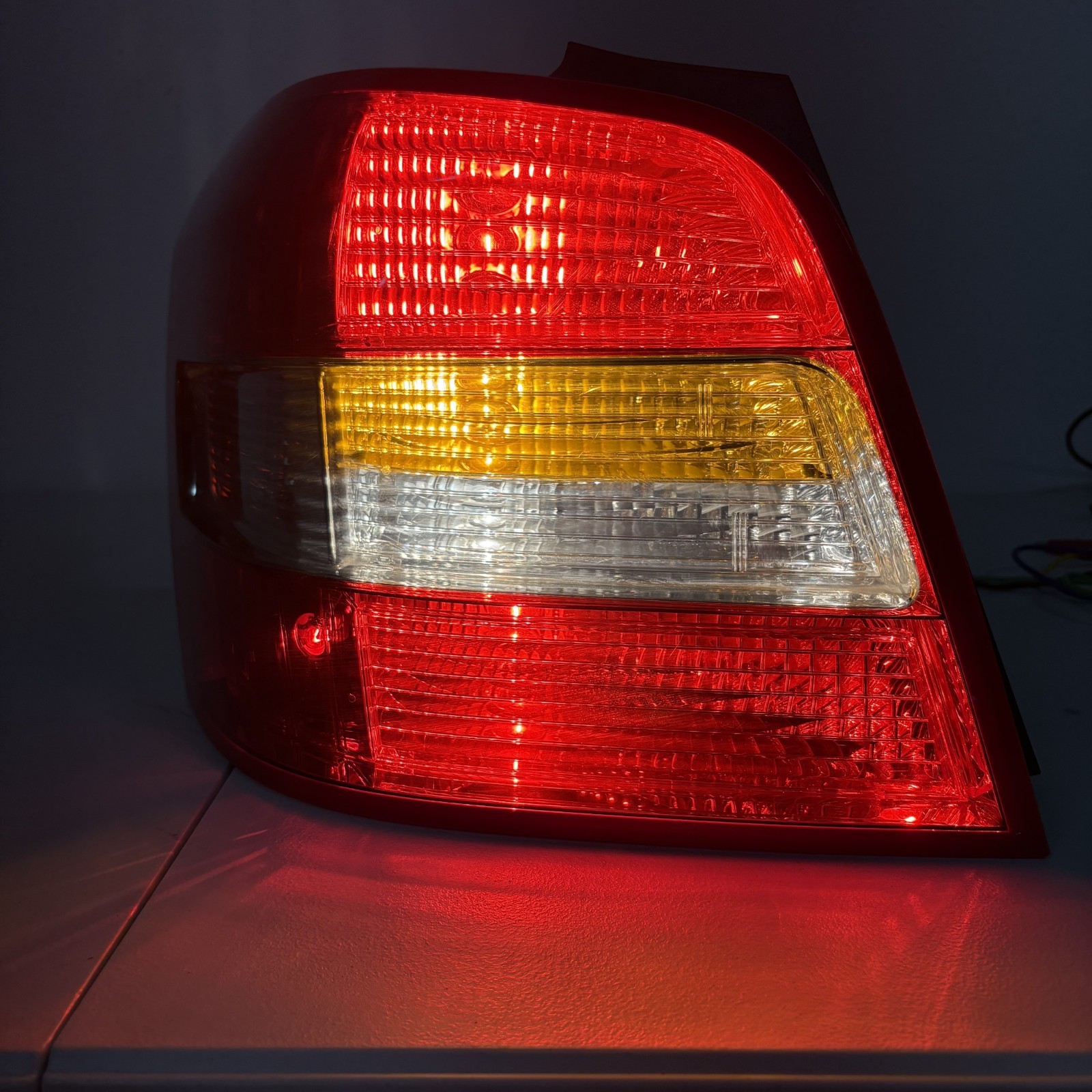 2010-2012 Mercedes GLK350 LH Driver Tail Light OEM A2048201364 Tested