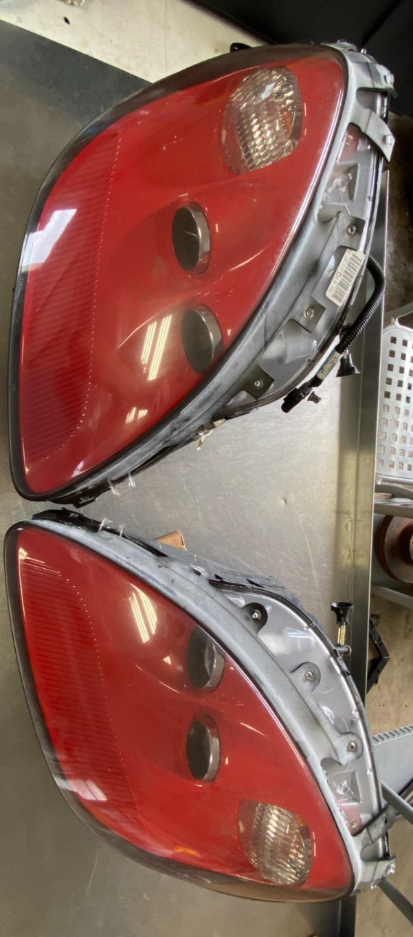 2009-2013 C6 Corvette Headlight Assembly Torch Red Set (FOR PARTS OR REPAIR) 2009-2013 C6 Corvette Headlight Assembly Torch Red Set (FOR PARTS OR REPAIR)