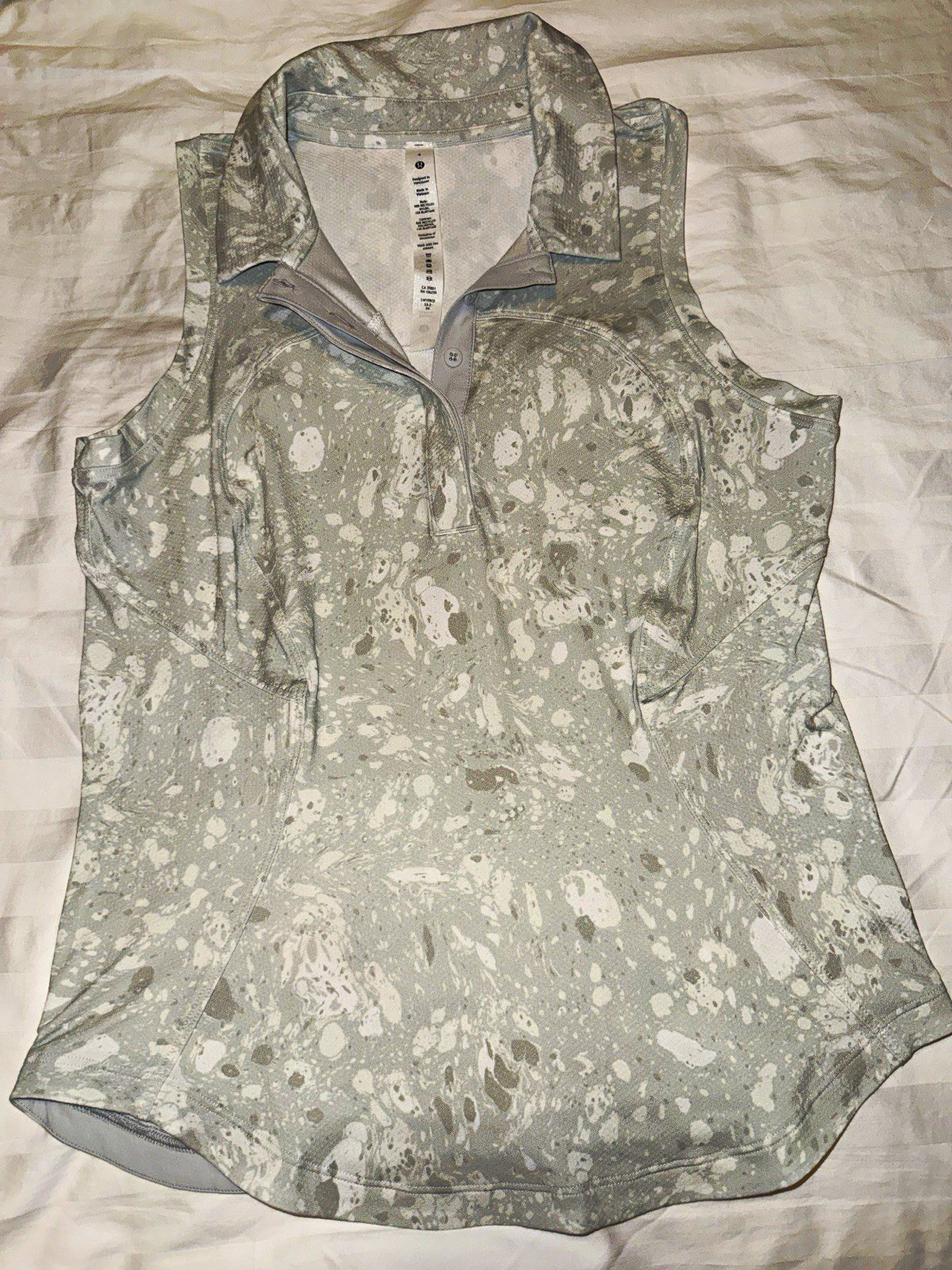 lululemon athletica Light Gray Marbled Sleeveless Polo Tank lululemon athletica Light Gray Marbled Sleeveless Polo Tank