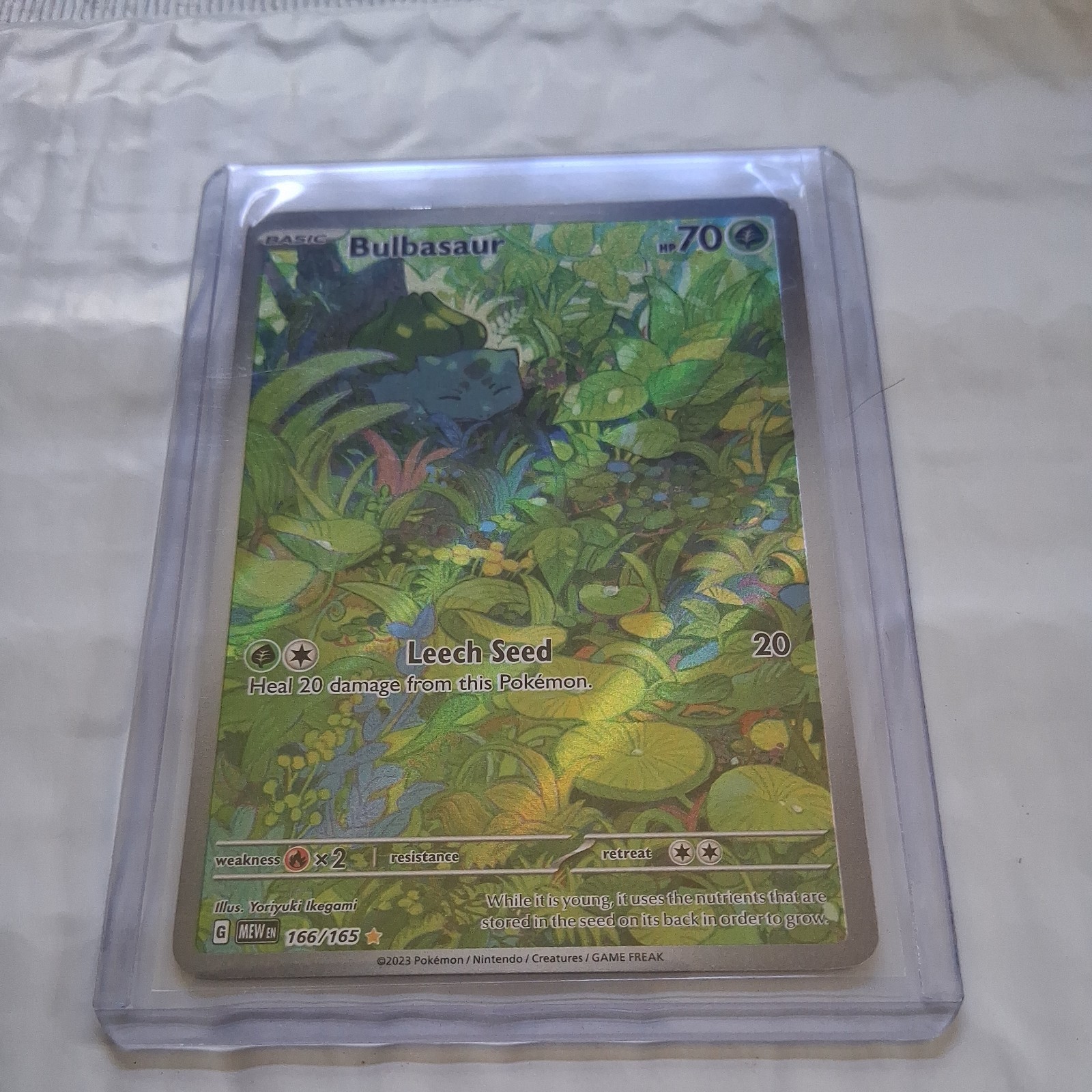 The Pokémon Company Bulbasaur 166/165 SV 151 Illustration Rare Holo HP 70