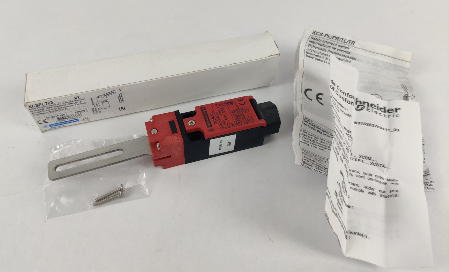 Telemecanique Sensors XCSPL763 Safety Limit Switch