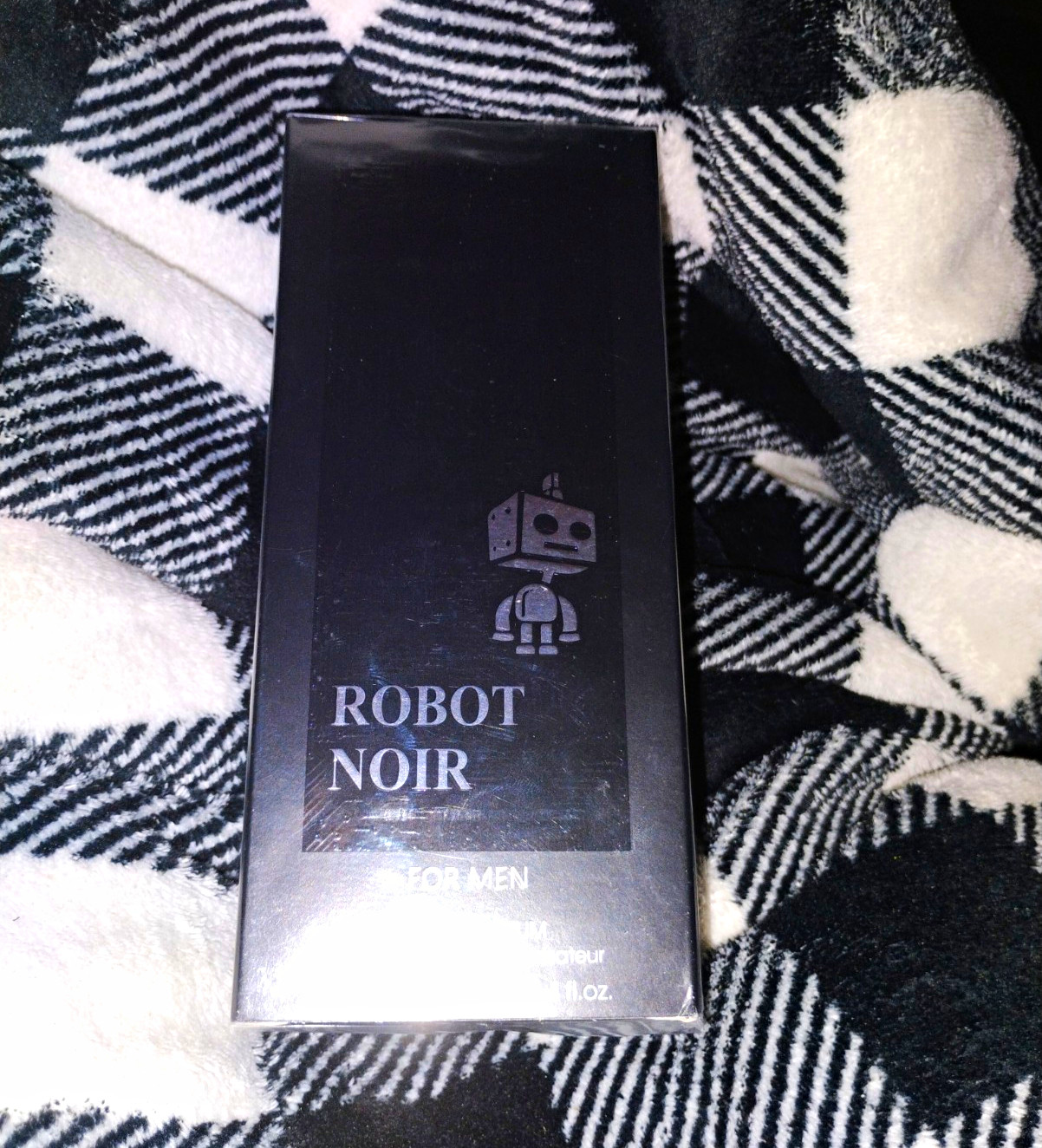 Fragrance Couture Inc Robot Noir Eau de Parfum Spray Regular Size 3.4 fl oz Fragrance Couture Inc Robot Noir Eau de Parfum Spray Regular Size 3.4 fl oz