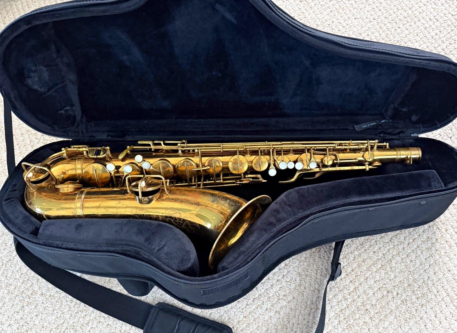 Vintage Geo M Bundy Tenor Sax -Chu Berry style- made by Pan American Co, Elkhart Vintage Geo M Bundy Tenor Sax -Chu Berry style- made by Pan American Co, Elkhart