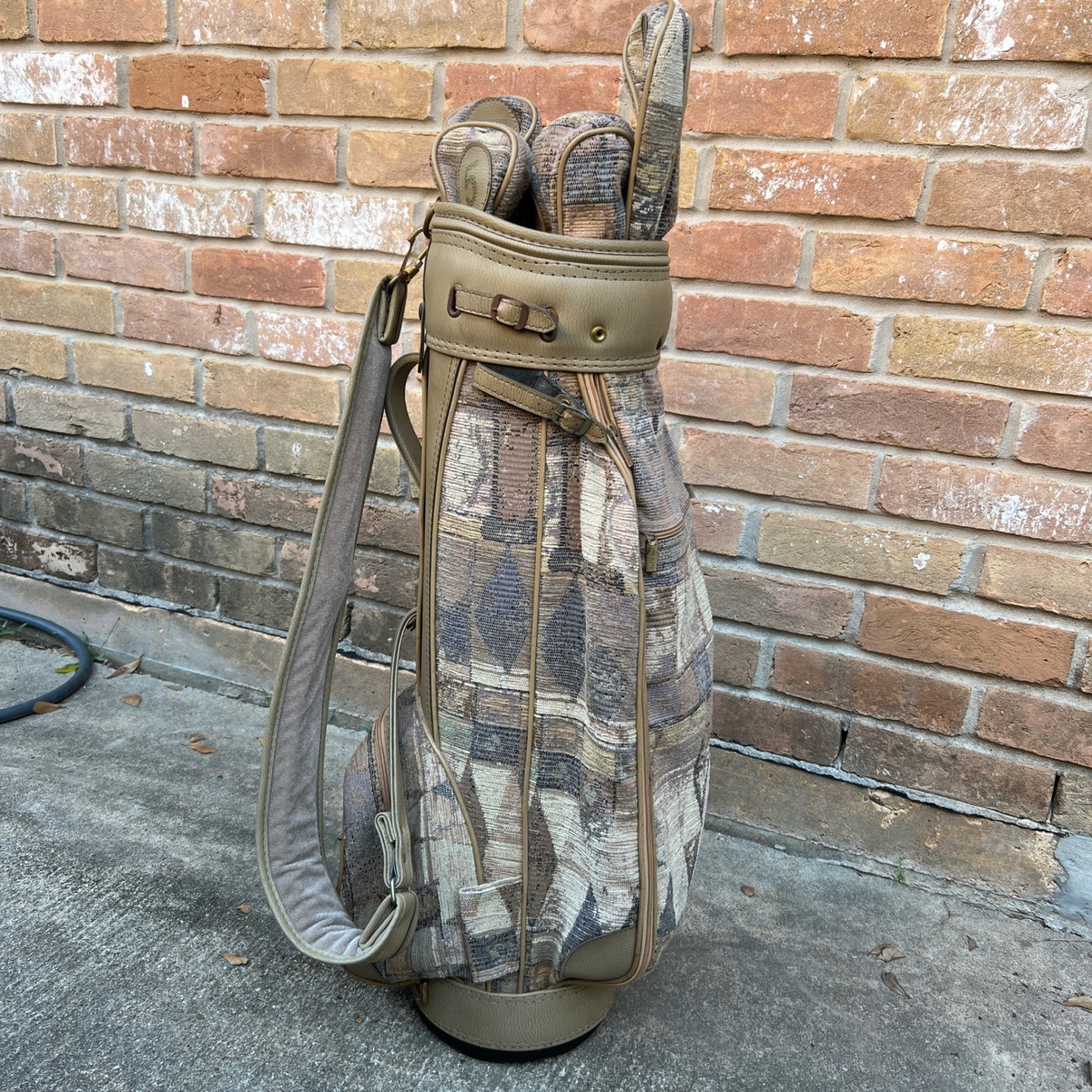 Vintage Mizuno Golf Bag Tapestry Woven Pattern Tan Leather Trim with Headcovers