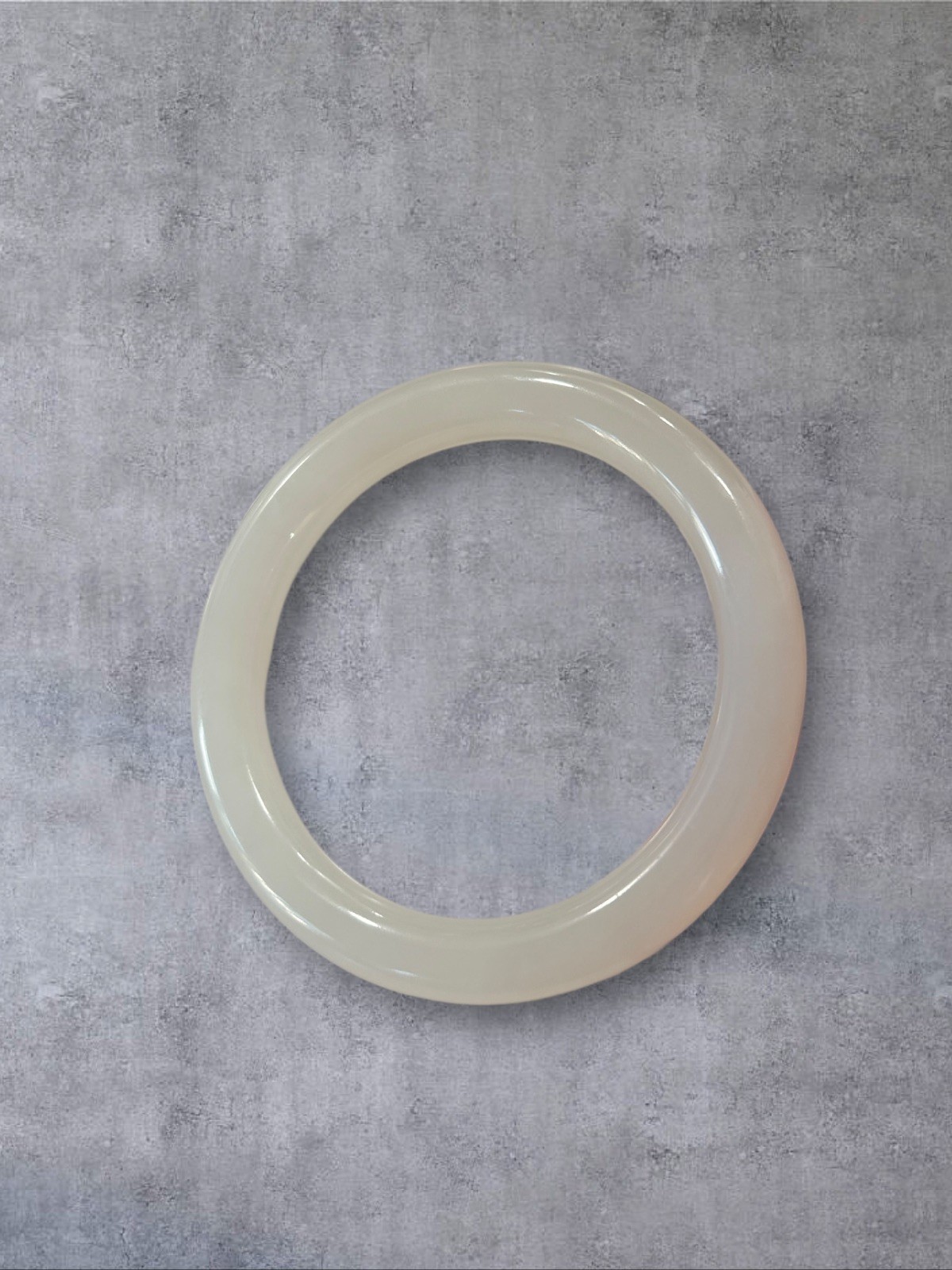 359:Authentic Natural Qinghai Nephrite White Jade Bangle For Ladies 359:Authentic Natural Qinghai Nephrite White Jade Bangle For Ladies