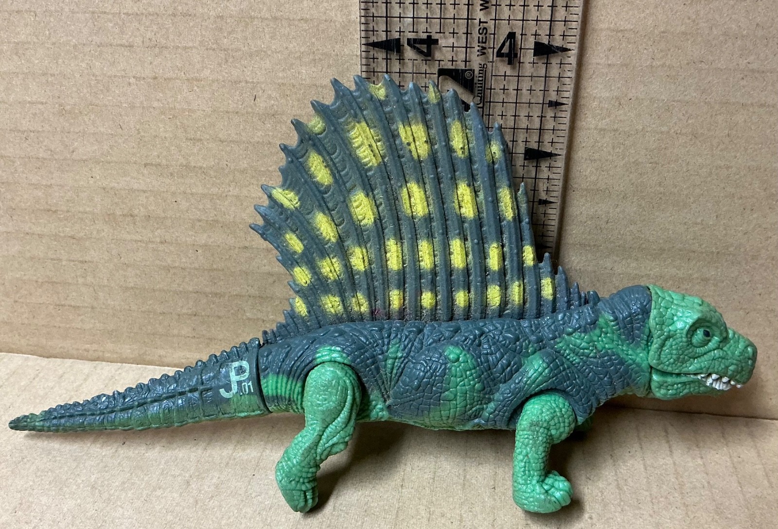 Vintage Jurassic Park Dimetrodon JP01 Dinosaur Figure 1993 Kenner Vintage Jurassic Park Dimetrodon JP01 Dinosaur Figure 1993 Kenner
