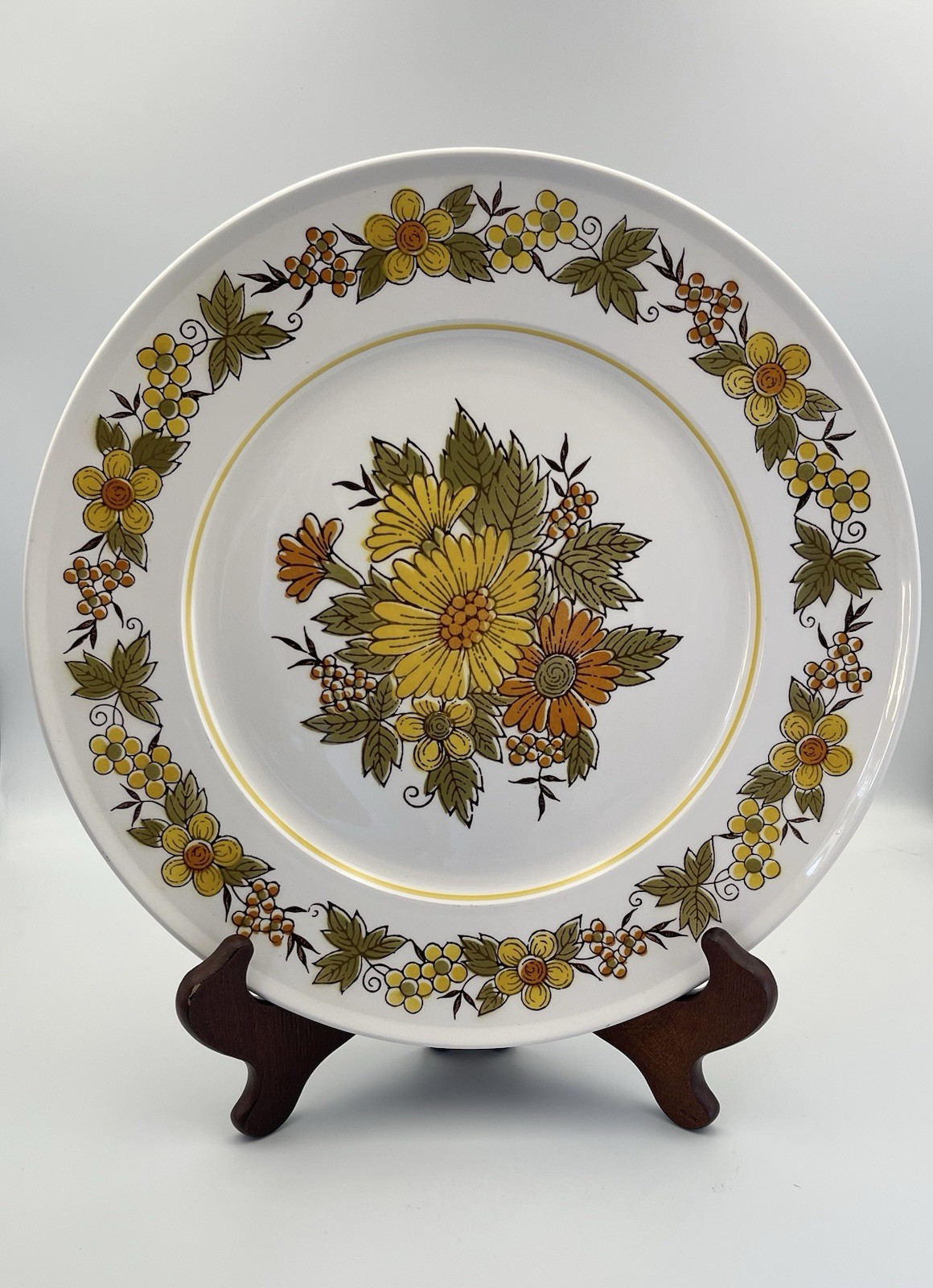 1970\'s Vintage Mikasa Provencal Salem Round Platter # C2302 Floral Pattern Japan