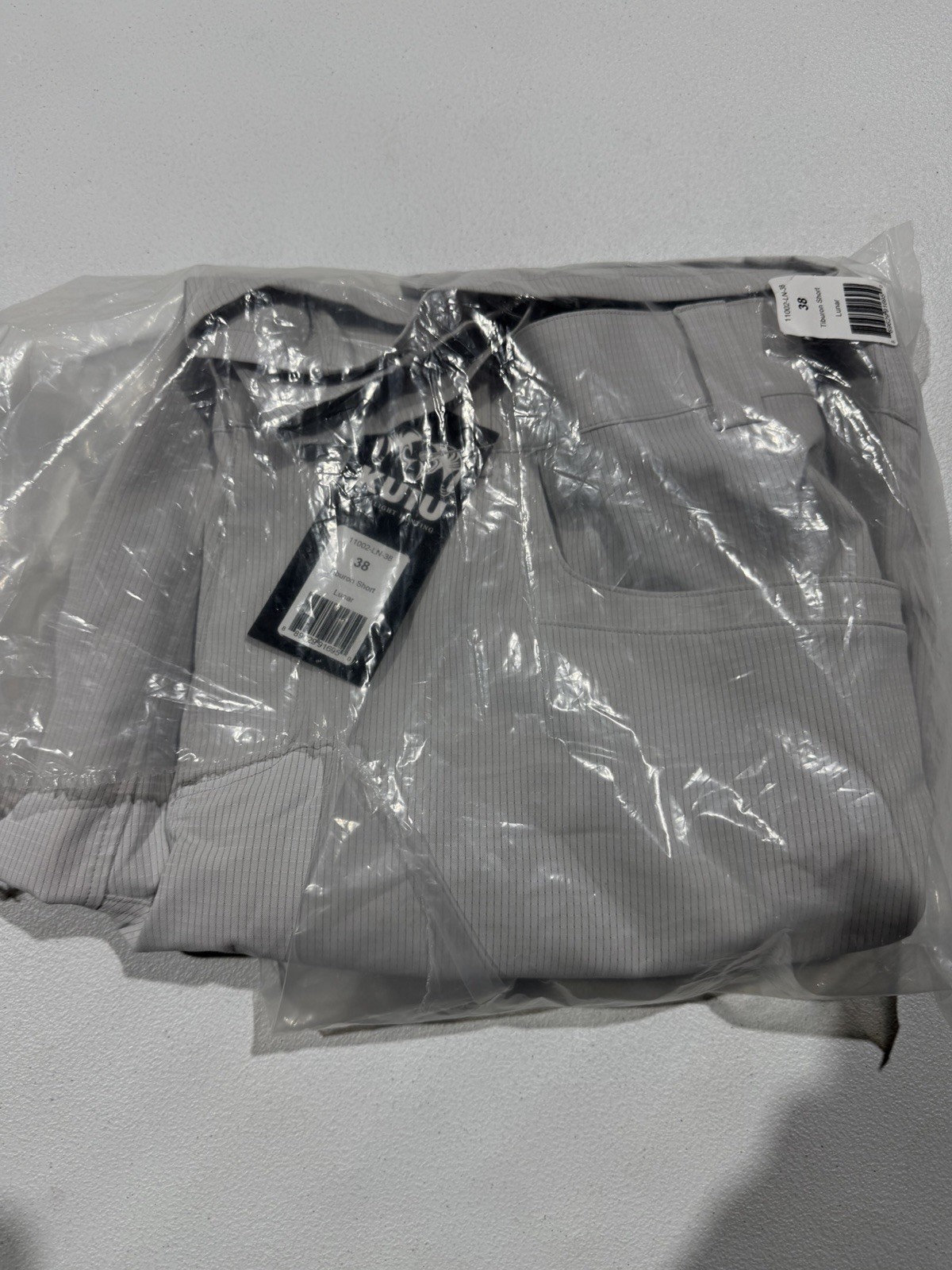 Kuiu Tiburon 10″ Short Lunar Size 38 Men