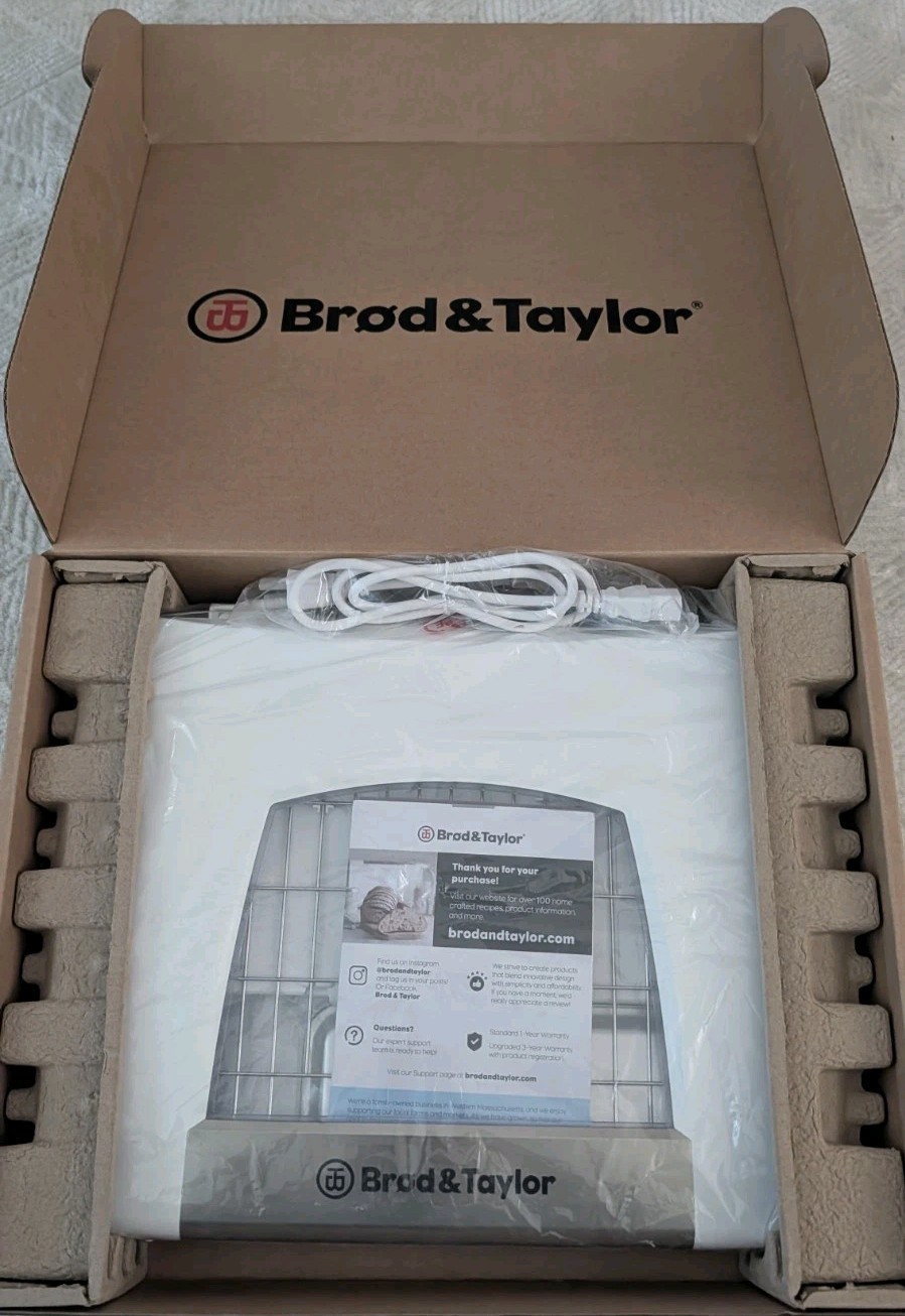 Brod & Taylor Folding Bread Proofer & Slow Cooker, FP-105 Brod & Taylor Folding Bread Proofer & Slow Cooker, FP-105