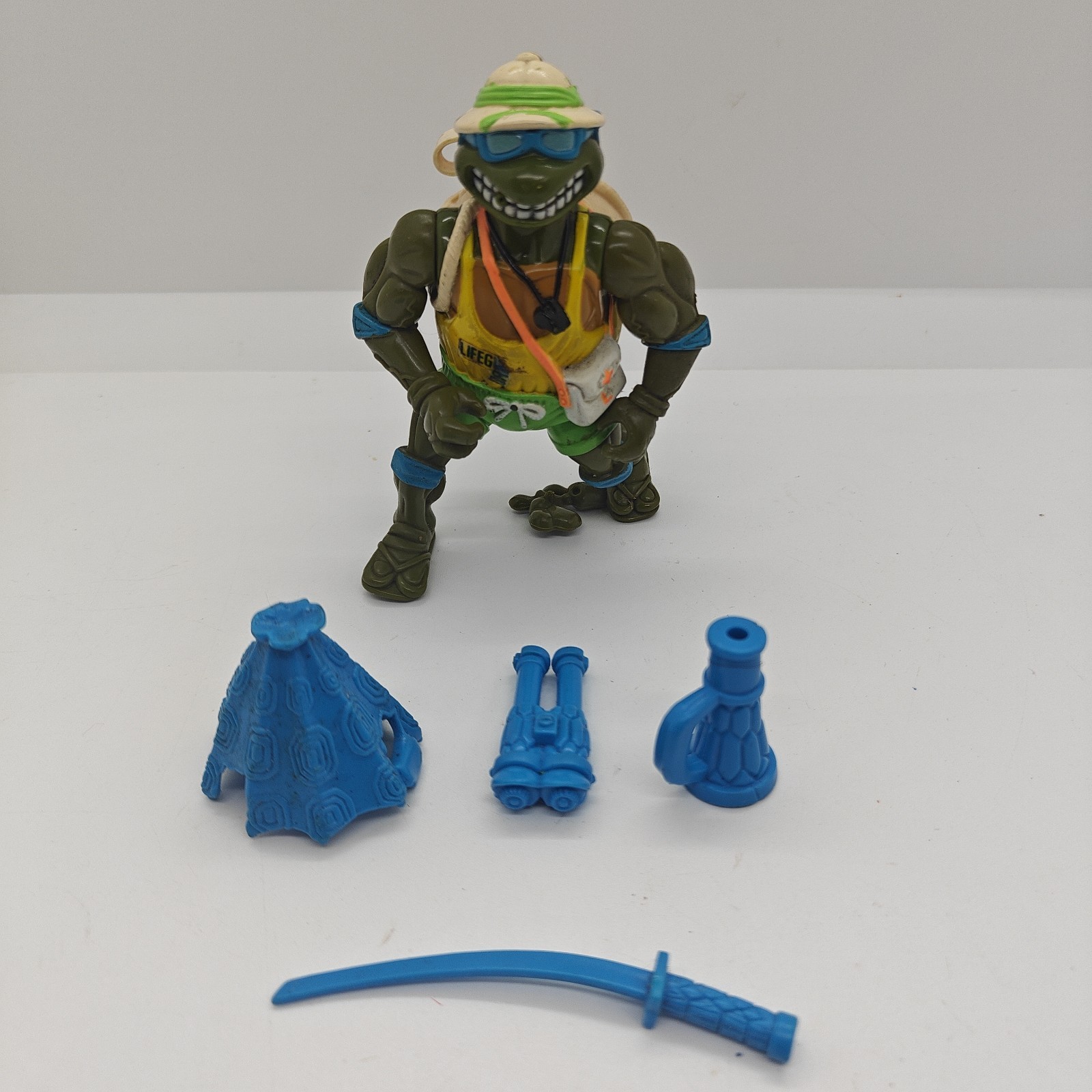 Vintage 1992 TMNT Sewer Spitting Lifeguard Leo Action Figure Near Complete Vintage 1992 TMNT Sewer Spitting Lifeguard Leo Action Figure Near Complete