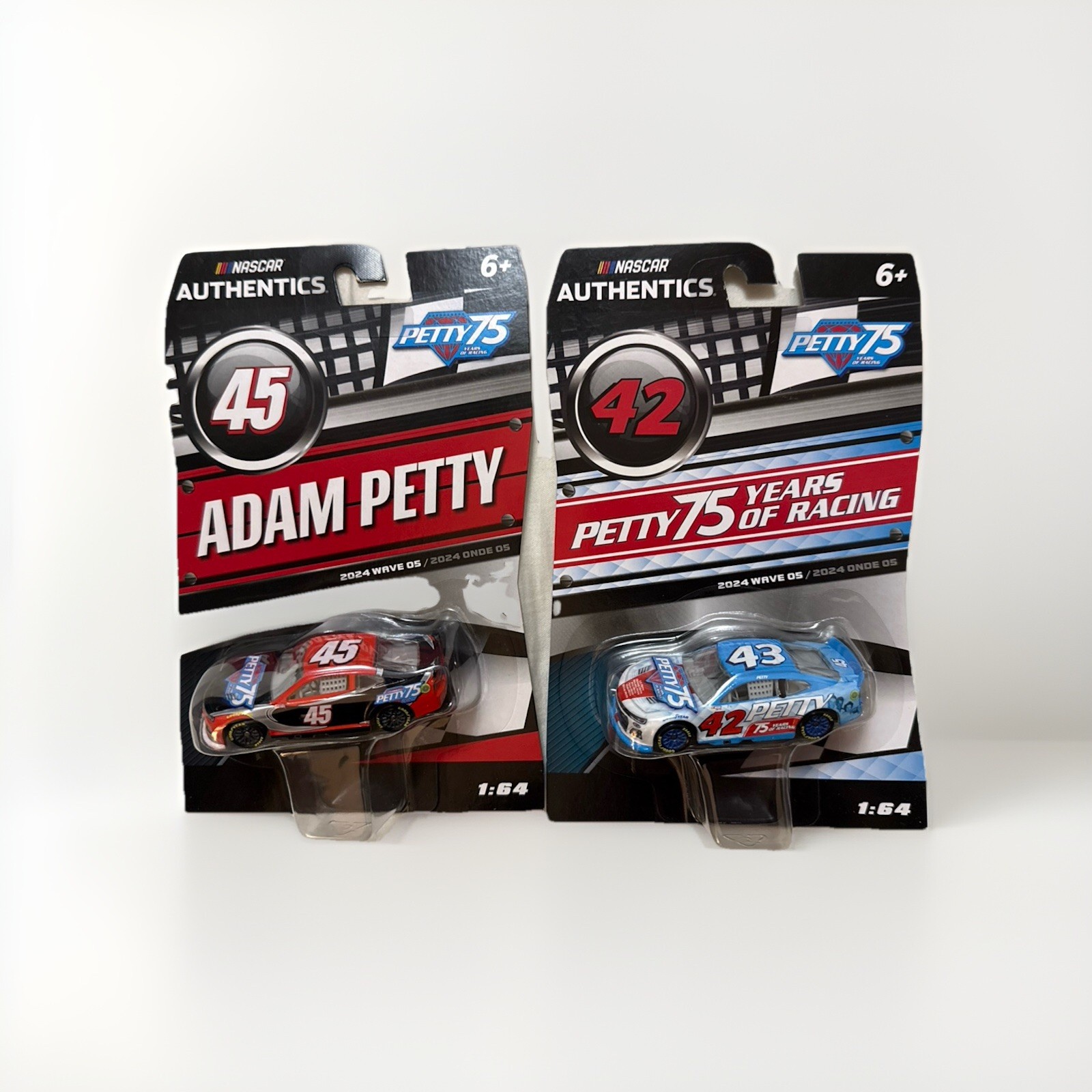 Petty 75th Anniversary Chase Piece & Petty 75 Years Of Racing 1/64 Authentic Petty 75th Anniversary Chase Piece & Petty 75 Years Of Racing 1/64 Authentic