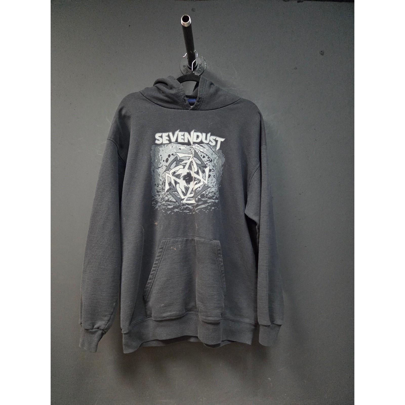 Vintage Y2K Sevendust Hoodie Size XL Vintage Y2K Sevendust Hoodie Size XL