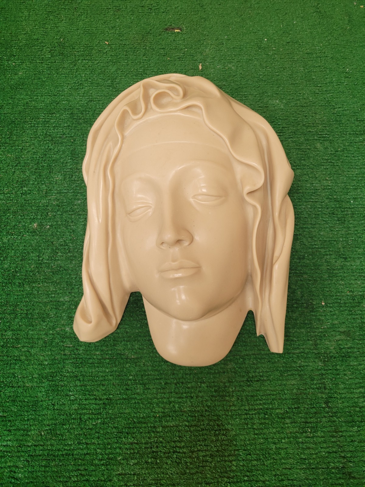 1982 MMA Pieta By Michaelangelo Head Of Virgin Mary Sculpture (BFEB-09-044)