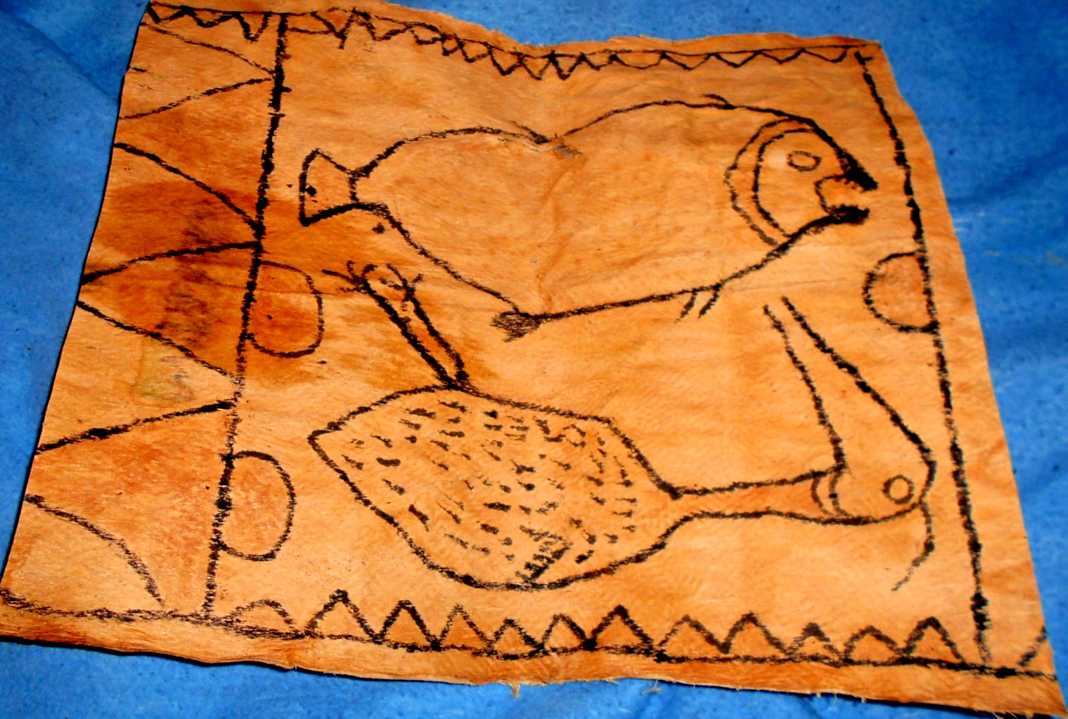 VINTAGE 1930s TAPAS CLOTH HANDMADE FROM TREE BARK SOLOMON ISLANDS 24 X 21 INCH