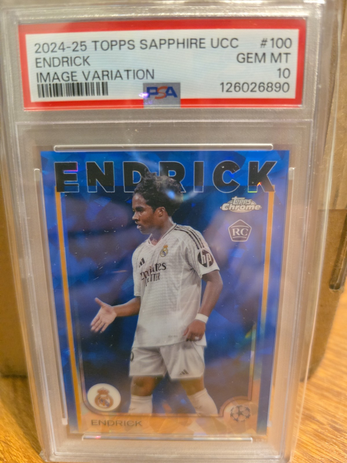 2024-25 Topps Chrome UCC Sapphire Edition - Image Variation Endrick #100 (RC) 2024-25 Topps Chrome UCC Sapphire Edition - Image Variation Endrick #100 (RC)